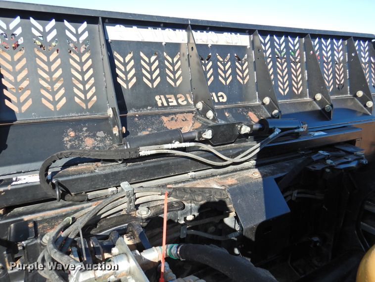 image for item HU9719 2015 Caterpillar Challenger MT975E  4WD tractor