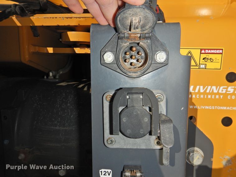 image for item HU9719 2015 Caterpillar Challenger MT975E  4WD tractor