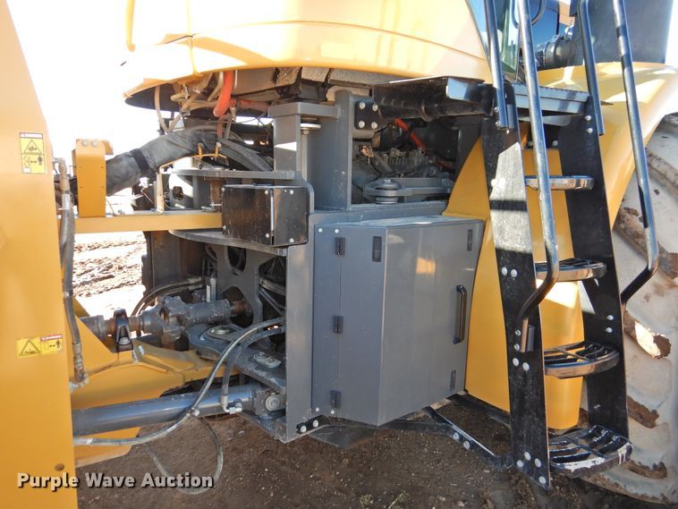 image for item HU9719 2015 Caterpillar Challenger MT975E  4WD tractor