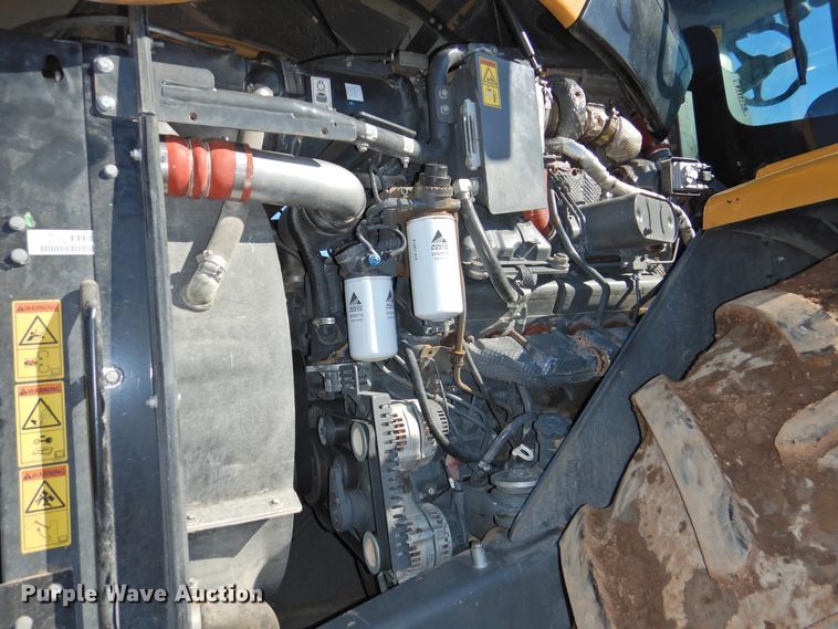 image for item HU9719 2015 Caterpillar Challenger MT975E  4WD tractor