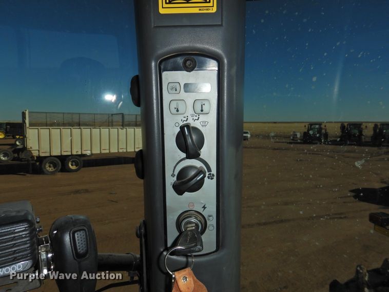 image for item HU9719 2015 Caterpillar Challenger MT975E  4WD tractor