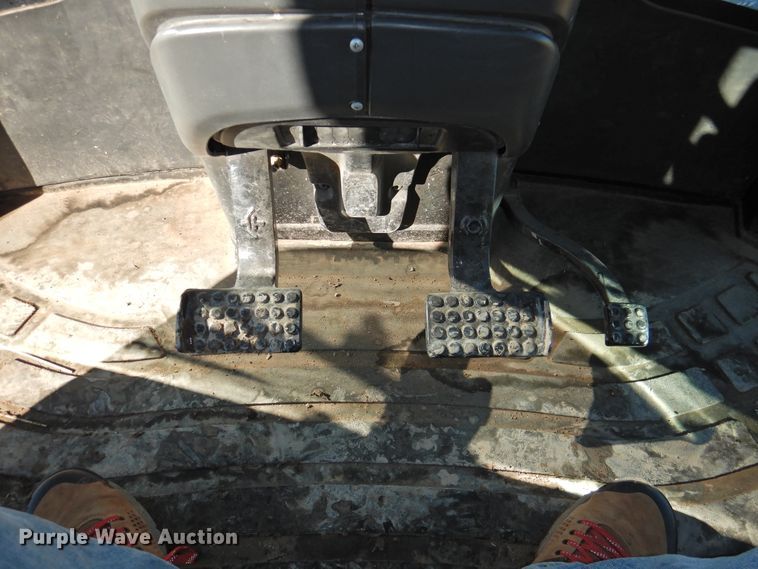 image for item HU9719 2015 Caterpillar Challenger MT975E  4WD tractor