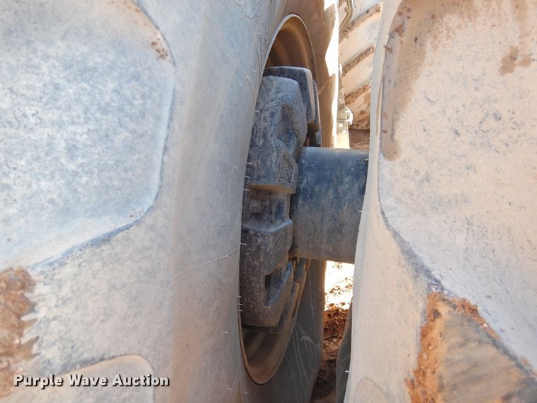 image for item HU9719 2015 Caterpillar Challenger MT975E  4WD tractor