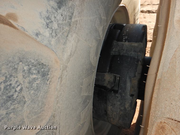 image for item HU9719 2015 Caterpillar Challenger MT975E  4WD tractor