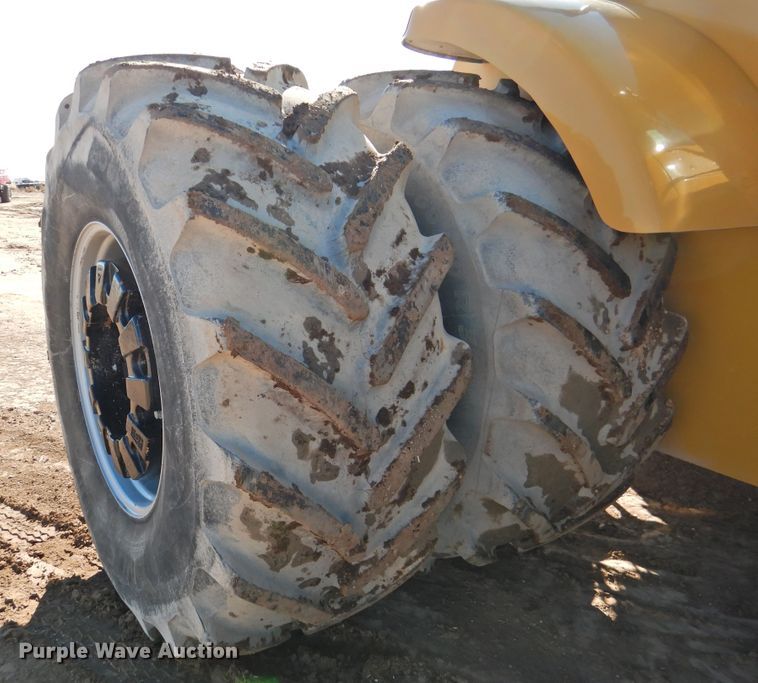 image for item HU9719 2015 Caterpillar Challenger MT975E  4WD tractor