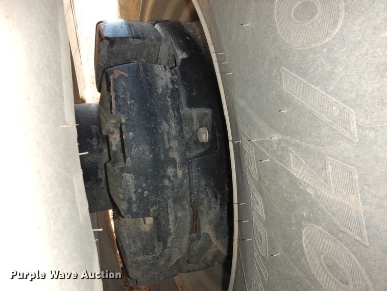 image for item HU9719 2015 Caterpillar Challenger MT975E  4WD tractor