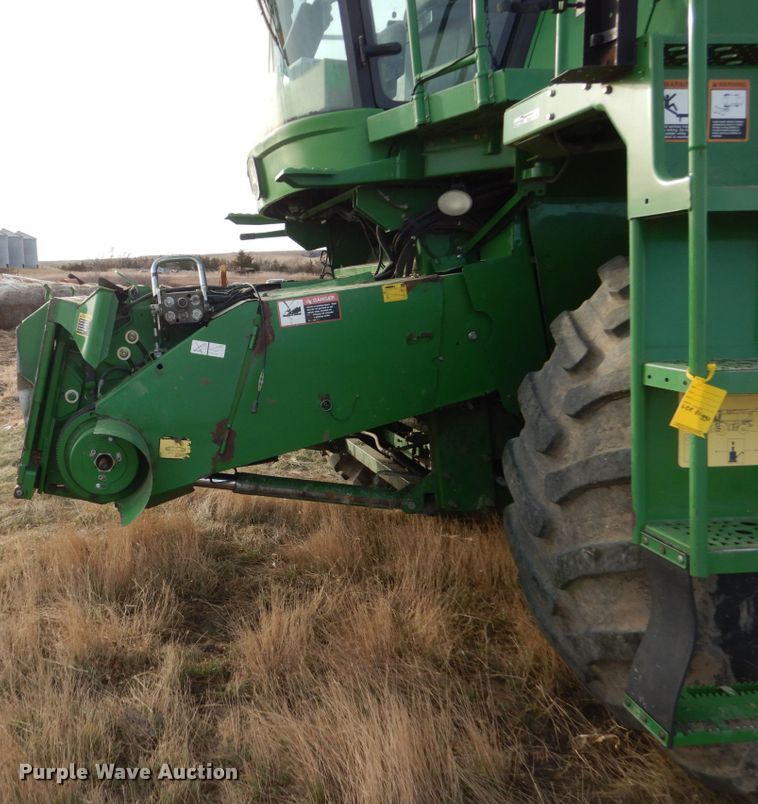 image for item HU9797 2007 John Deere 9760 STS  combine