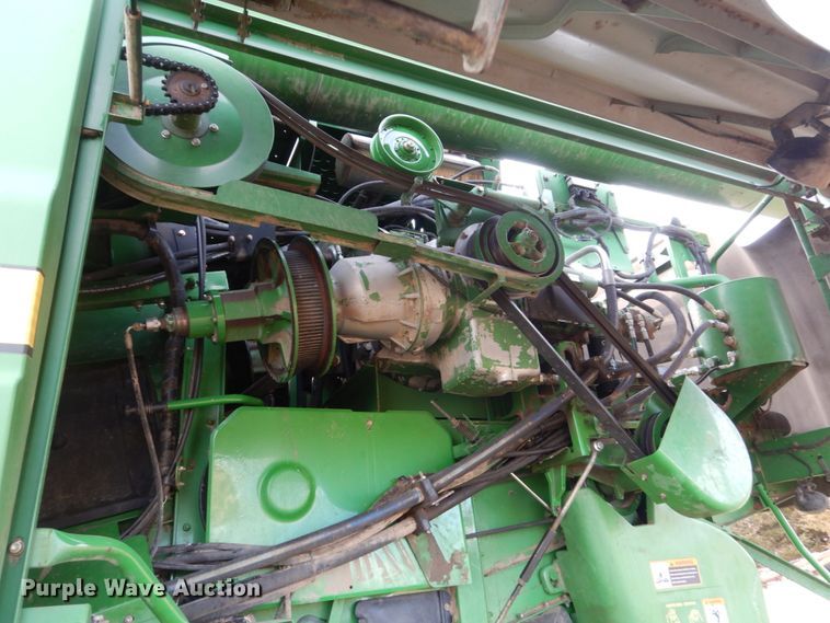 image for item HU9797 2007 John Deere 9760 STS  combine