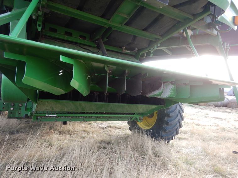 image for item HU9797 2007 John Deere 9760 STS  combine