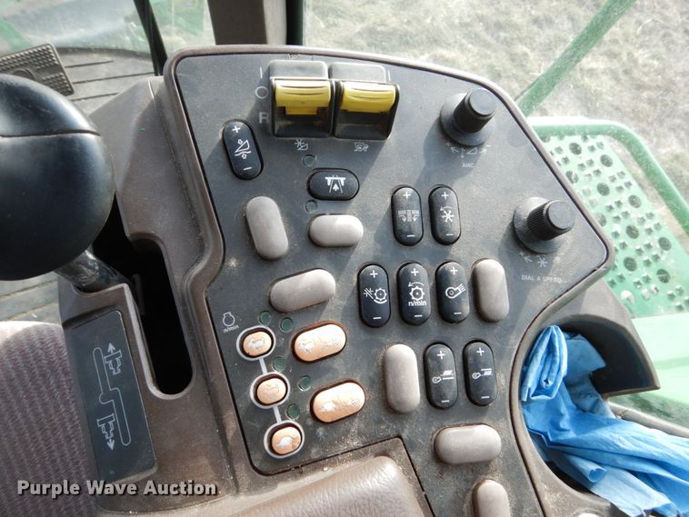 image for item HU9797 2007 John Deere 9760 STS  combine