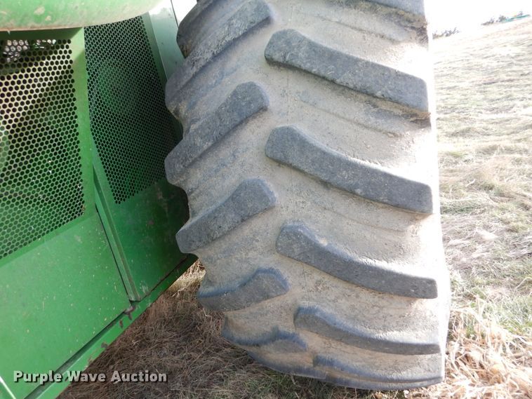 image for item HU9797 2007 John Deere 9760 STS  combine