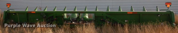image for item HU9799 2011 John Deere 612C corn head