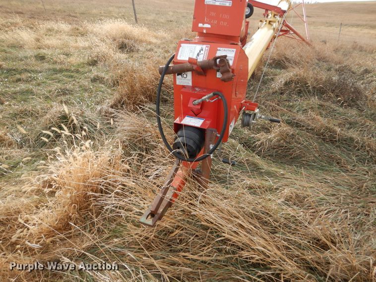 image for item HU9802 Westfield MK100-71 grain auger