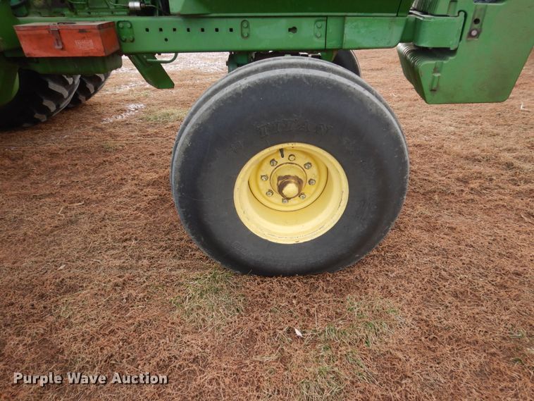 image for item HU9803 1983 John Deere 4650  tractor