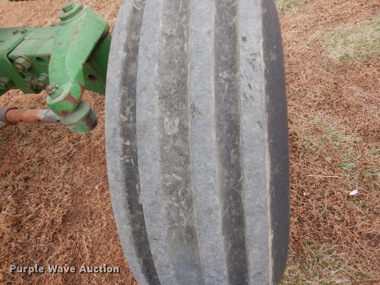 image for item HU9803 1983 John Deere 4650  tractor