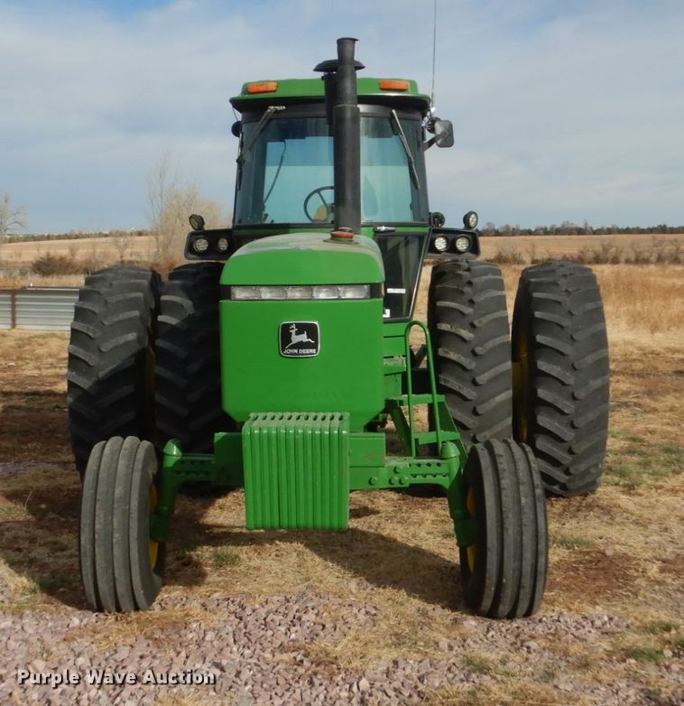 image for item HU9804 1983 John Deere 4650  tractor