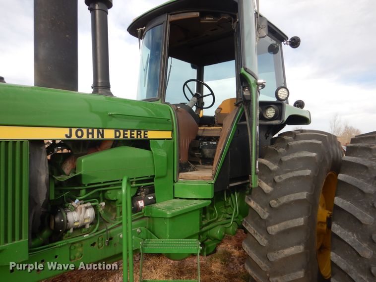 image for item HU9804 1983 John Deere 4650  tractor