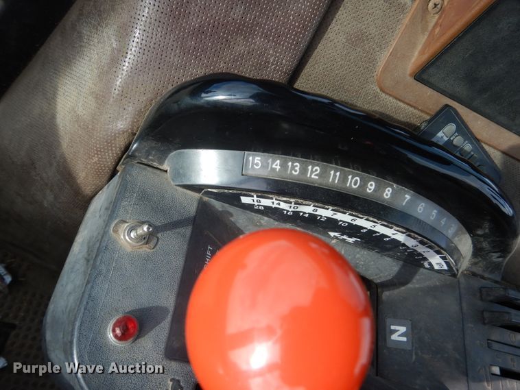 image for item HU9804 1983 John Deere 4650  tractor