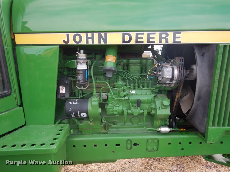 image for item HU9804 1983 John Deere 4650  tractor