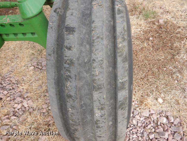 image for item HU9804 1983 John Deere 4650  tractor