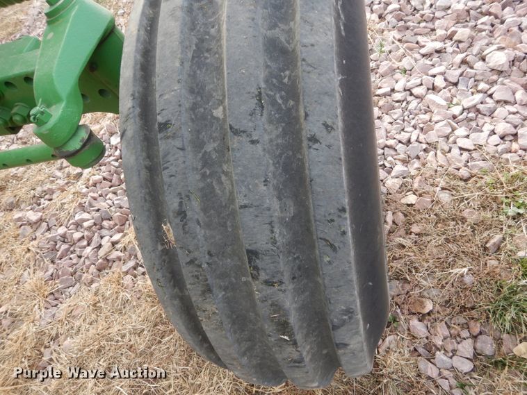 image for item HU9804 1983 John Deere 4650  tractor