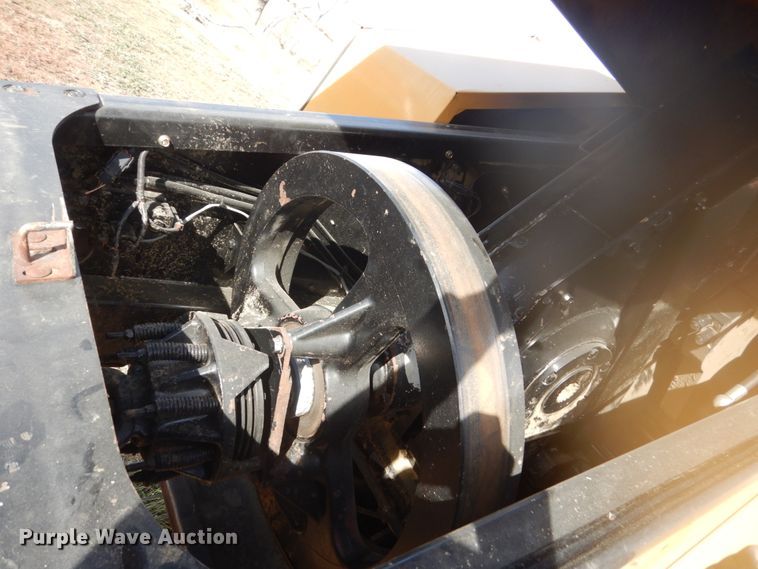 image for item HU9805 2005 Challenger LB33  large square baler