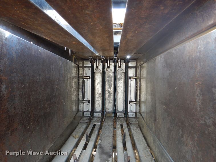 image for item HU9805 2005 Challenger LB33  large square baler