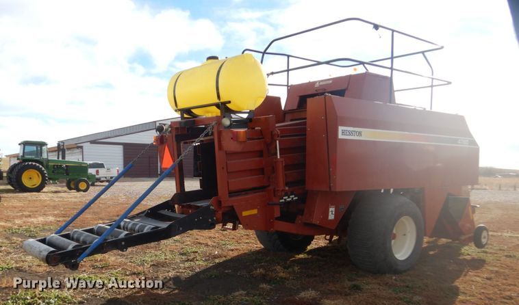 image for item HU9806 2003 Hesston 4760  large square baler