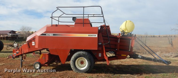 image for item HU9806 2003 Hesston 4760  large square baler