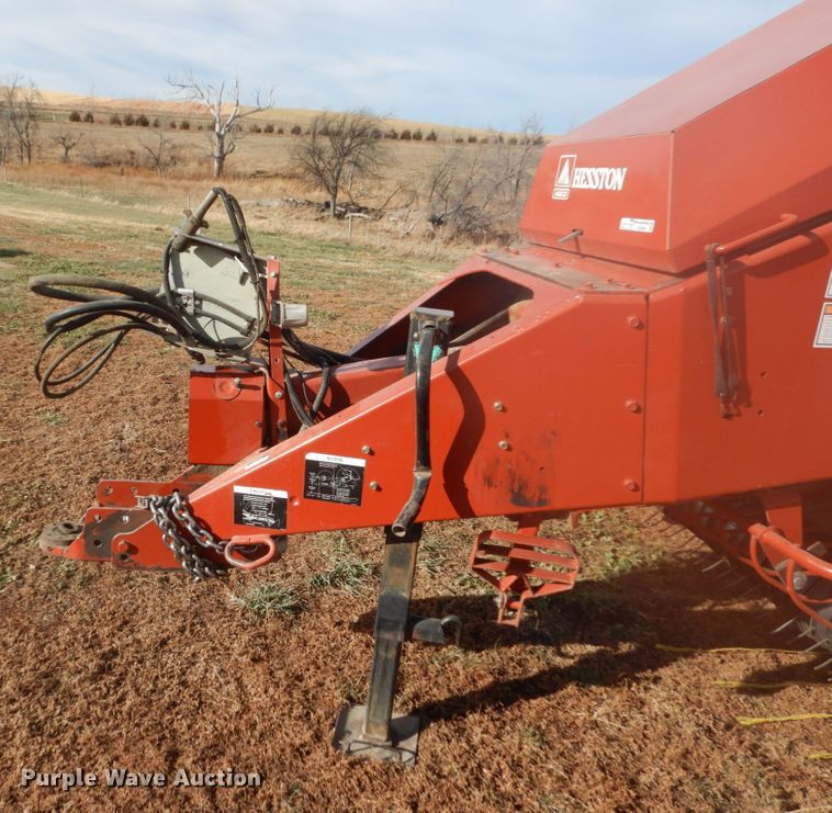 image for item HU9806 2003 Hesston 4760  large square baler