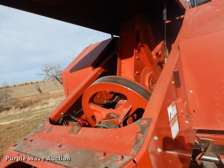 image for item HU9806 2003 Hesston 4760  large square baler