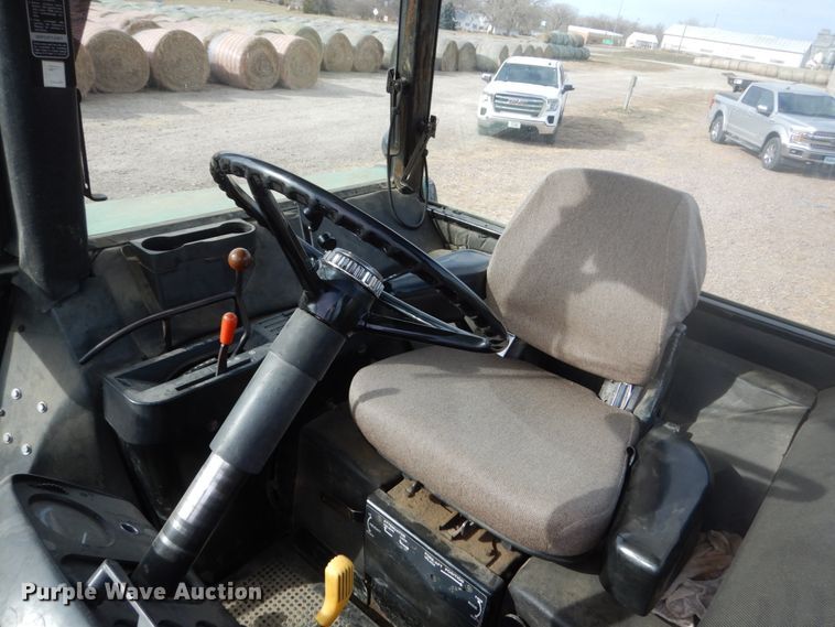 image for item HU9808 1981 John Deere 4840  tractor