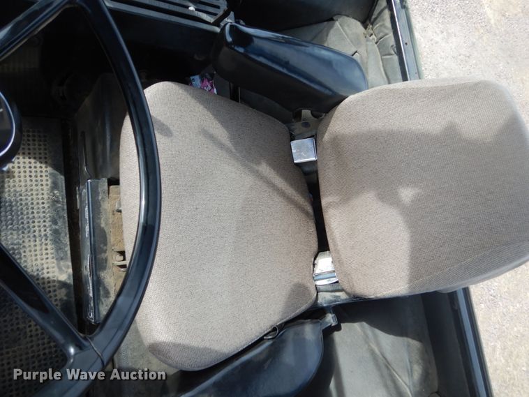 image for item HU9808 1981 John Deere 4840  tractor