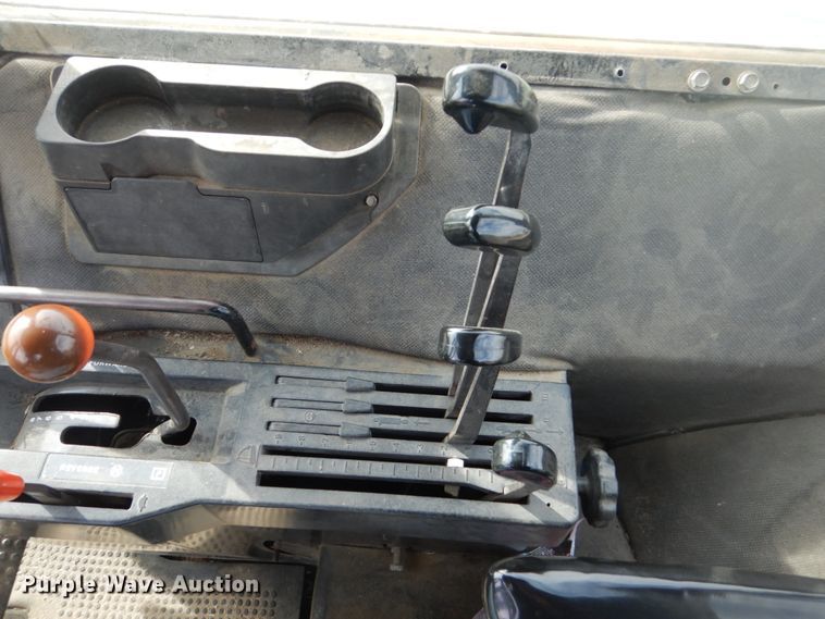 image for item HU9808 1981 John Deere 4840  tractor