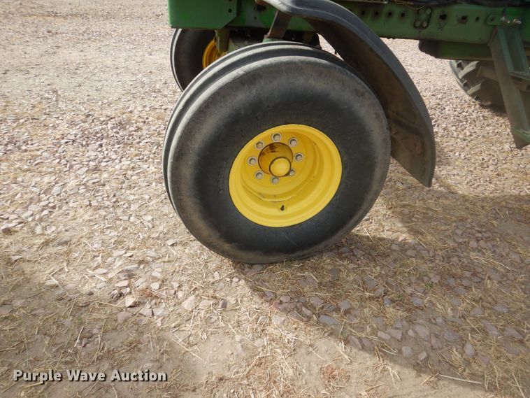 image for item HU9808 1981 John Deere 4840  tractor