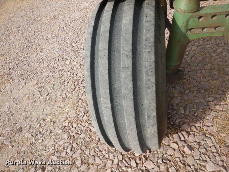 image for item HU9808 1981 John Deere 4840  tractor