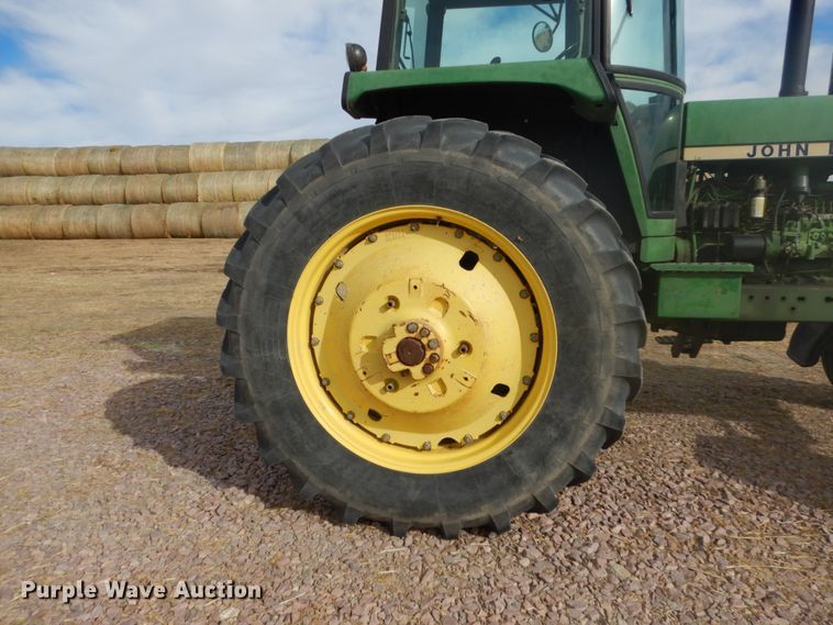 image for item HU9808 1981 John Deere 4840  tractor