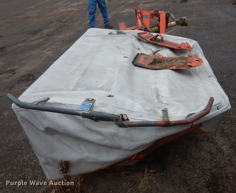 image for item HU9820 Kuhn disc mower