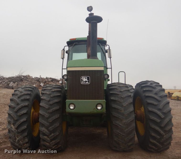 image for item HV9537 1981 John Deere 8640  4WD tractor