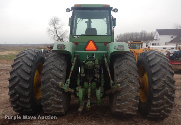 image for item HV9537 1981 John Deere 8640  4WD tractor