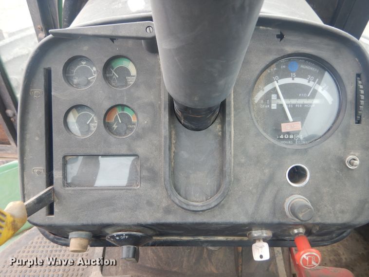 image for item HV9537 1981 John Deere 8640  4WD tractor