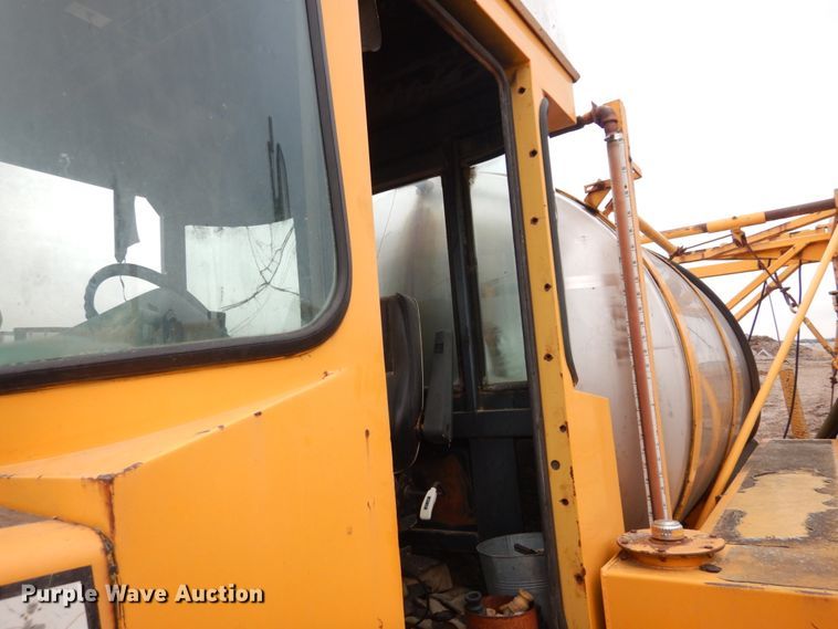 image for item HV9540 Big A 2700  sprayer