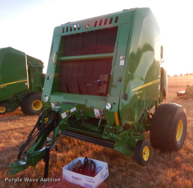 image for item HW9147 2020 John Deere 560M  round baler