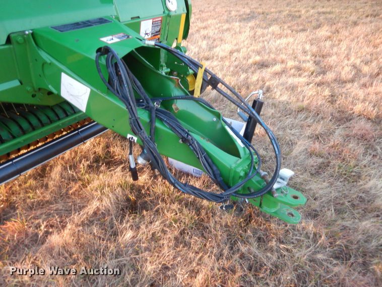 image for item HW9147 2020 John Deere 560M  round baler