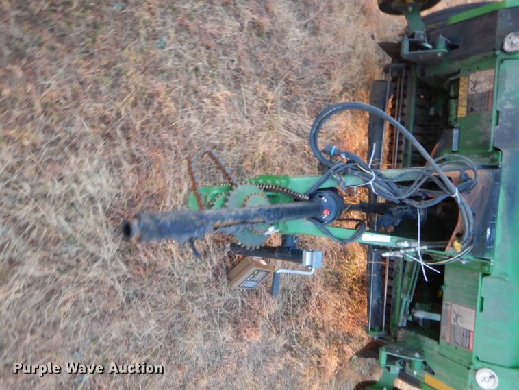 image for item HW9148 2018 John Deere 560M  round baler