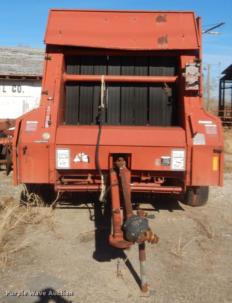 image for item HW9248 Hesston 565A  round baler