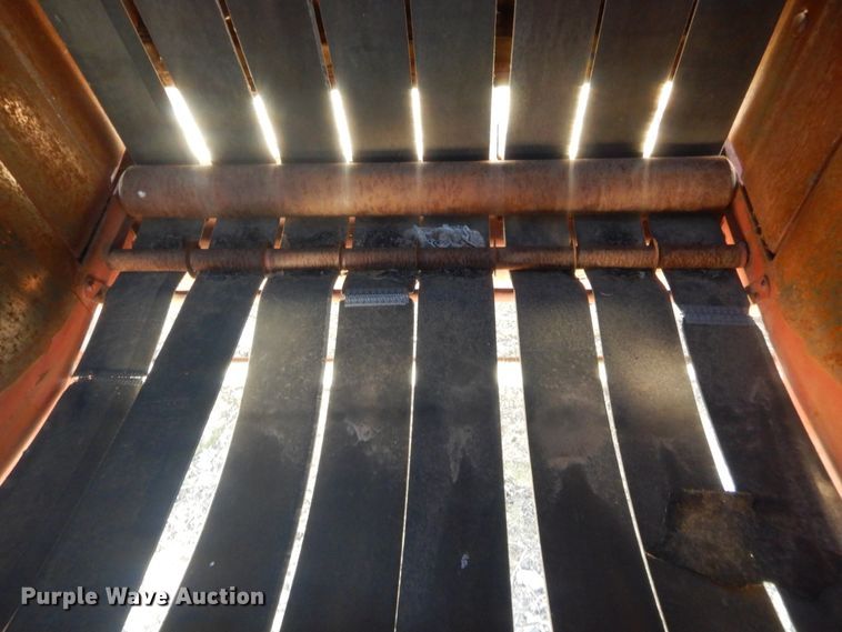 image for item HW9248 Hesston 565A  round baler