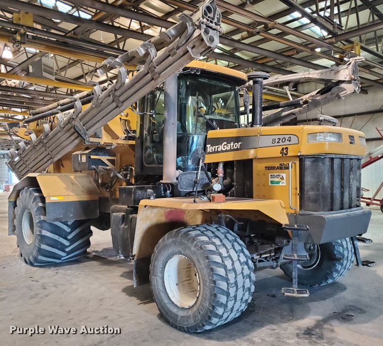 image for item HW9507 2011 Ag-Chem TerraGator 8204  applicator