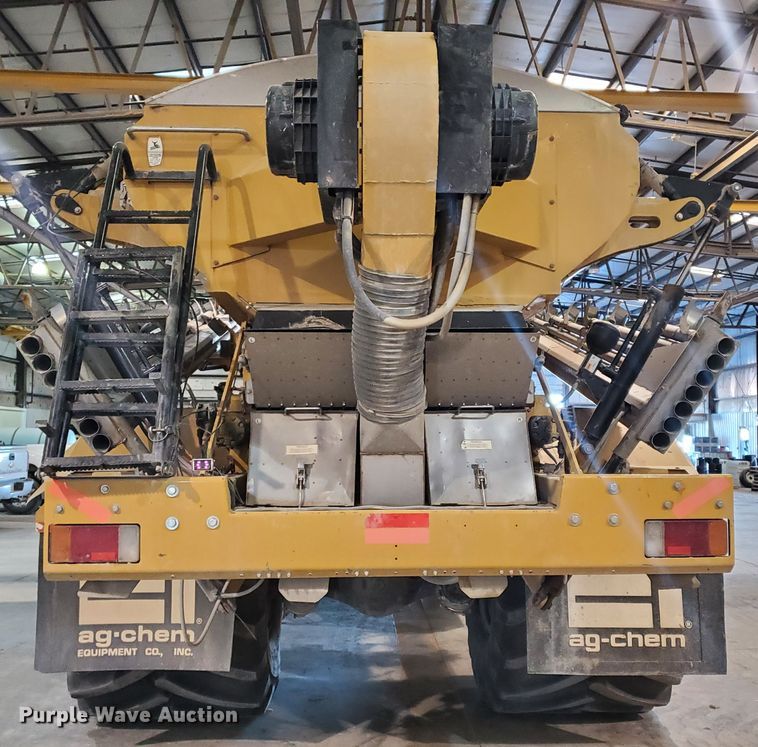 image for item HW9507 2011 Ag-Chem TerraGator 8204  applicator