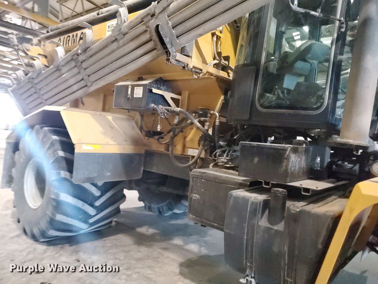 image for item HW9507 2011 Ag-Chem TerraGator 8204  applicator